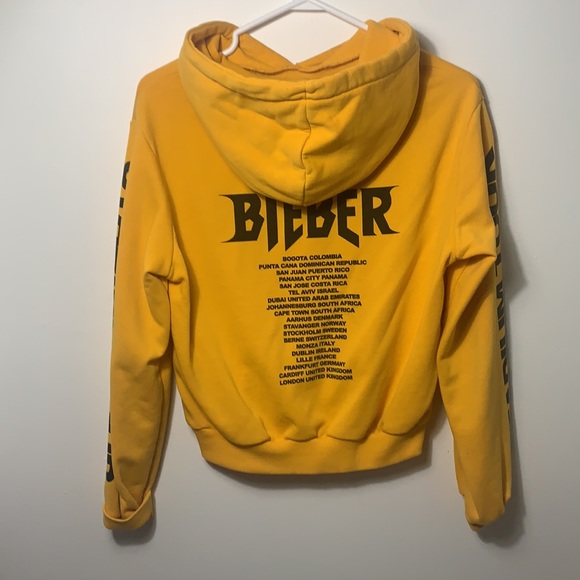 Cropped Hoodie - Picture 2 of 4